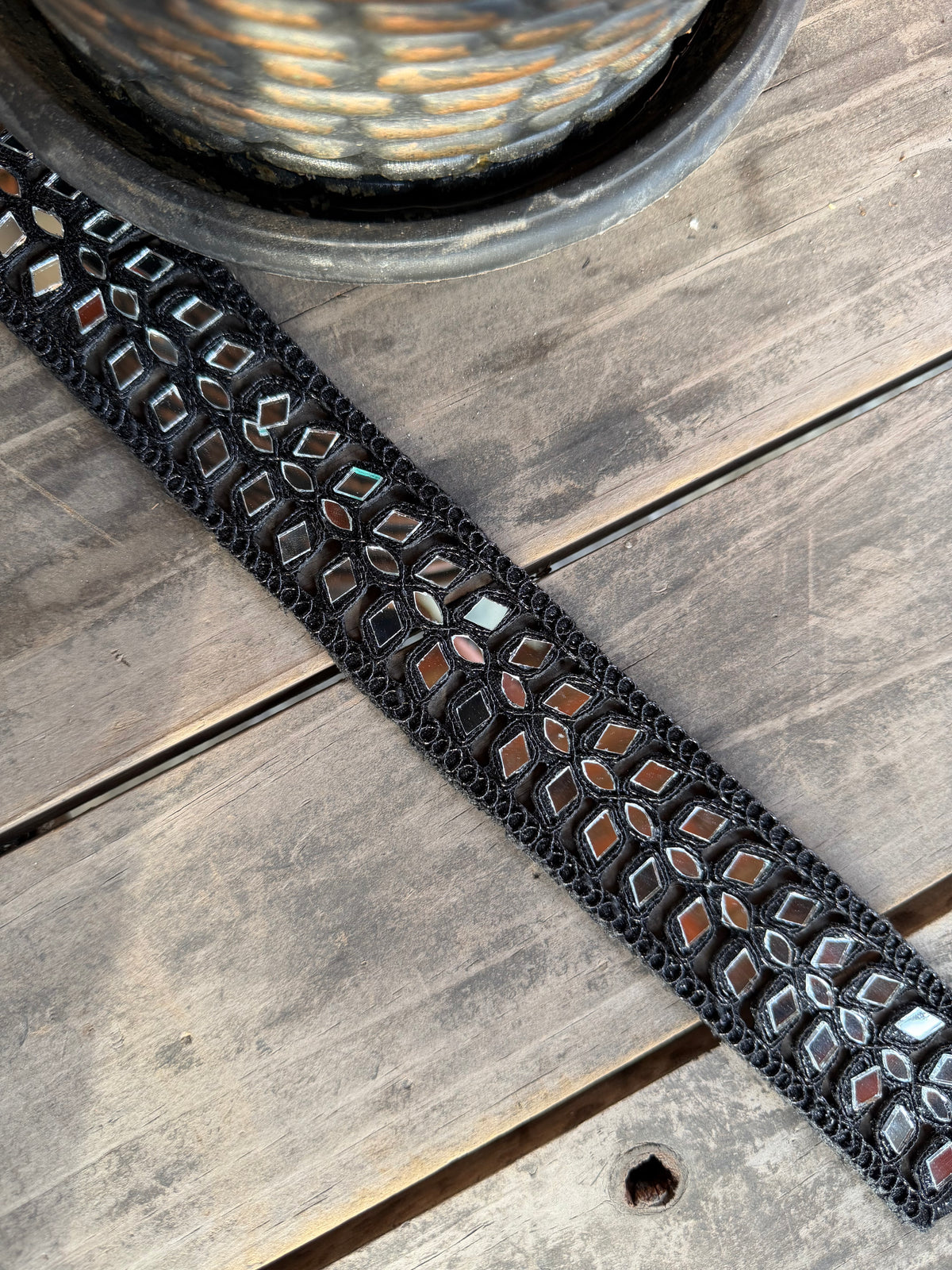 CHOKER ISA