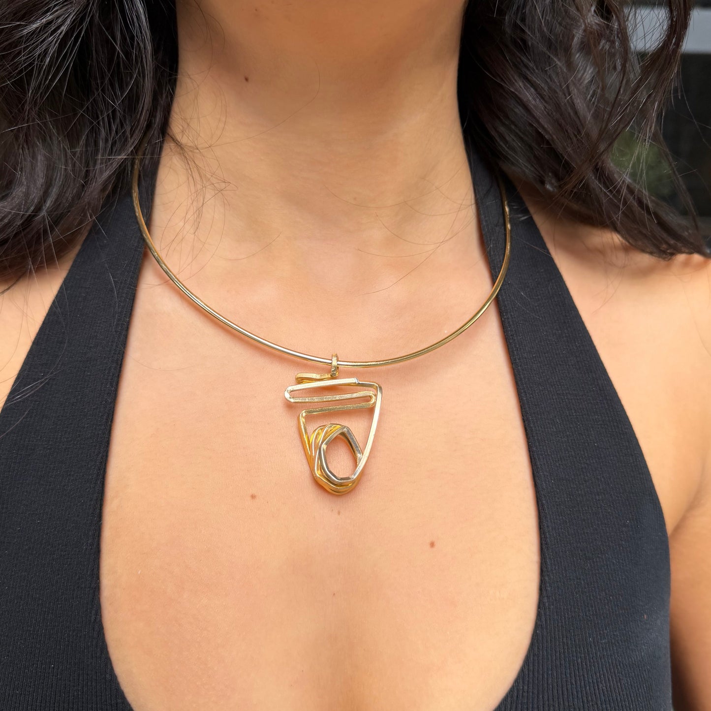 COLLAR CIRCULAR