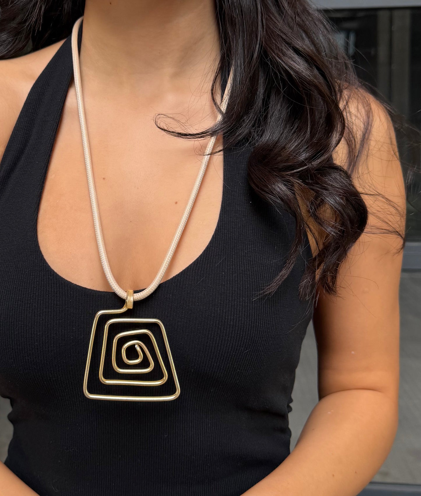 COLLAR CORDÓN L