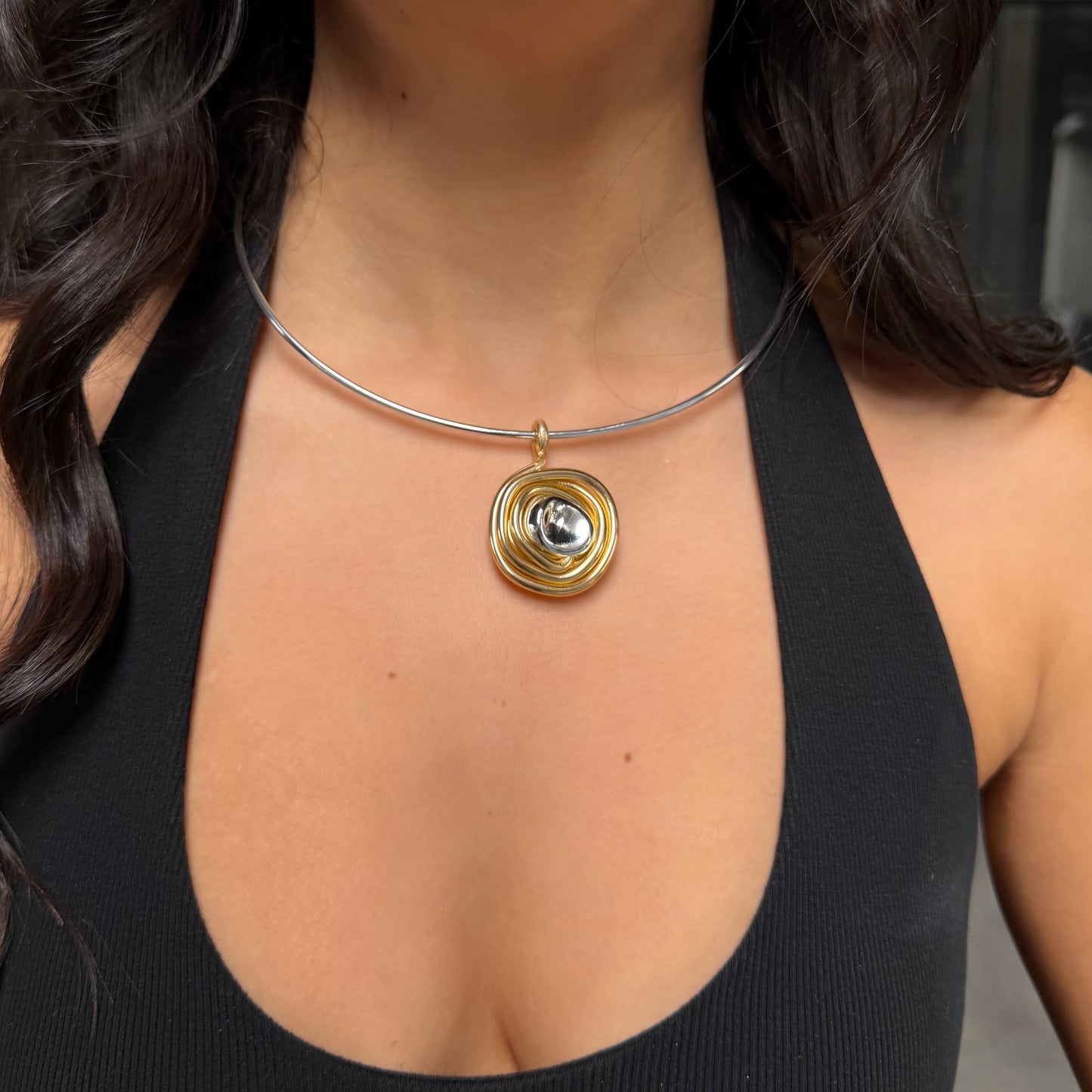 COLLAR CIRCULAR
