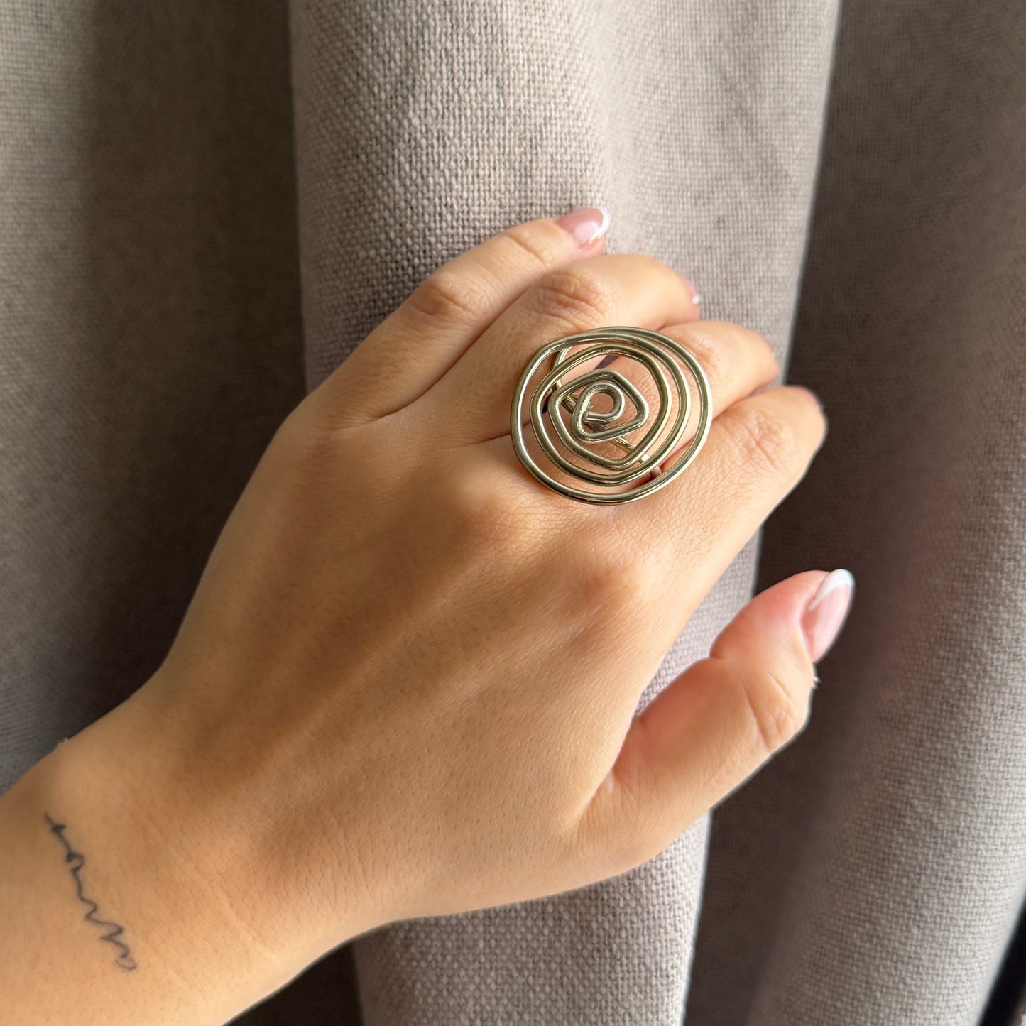ANILLO DORADO DESGASTADO