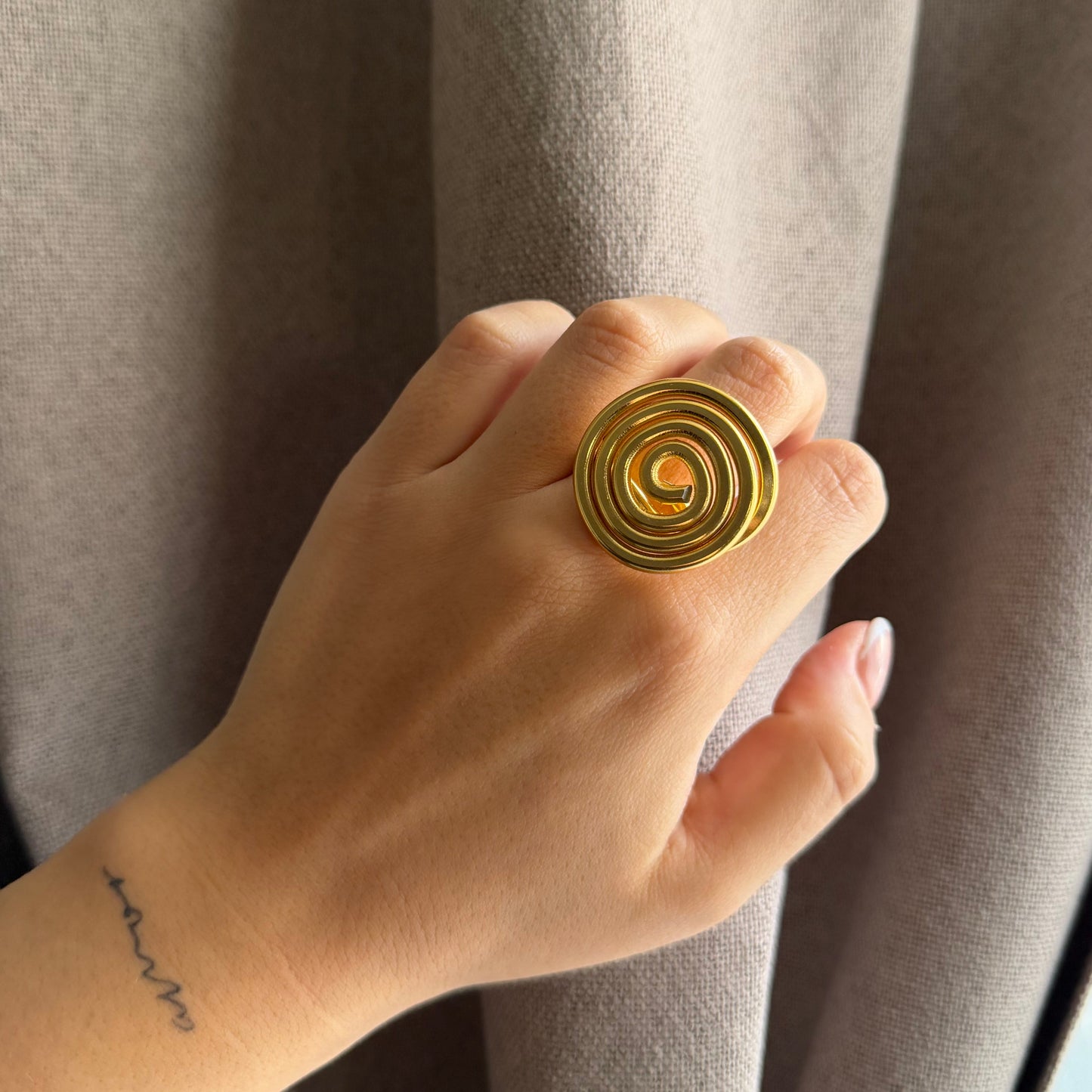 ANILLO DORADO PLANO