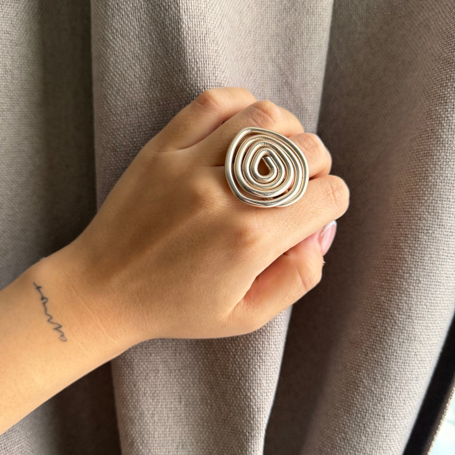 ANILLO DORADO PÁLIDO